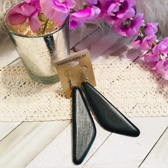 🍒4/$20 Black Natural Wood Geometric Earrings NWT - Picture 1 of 3